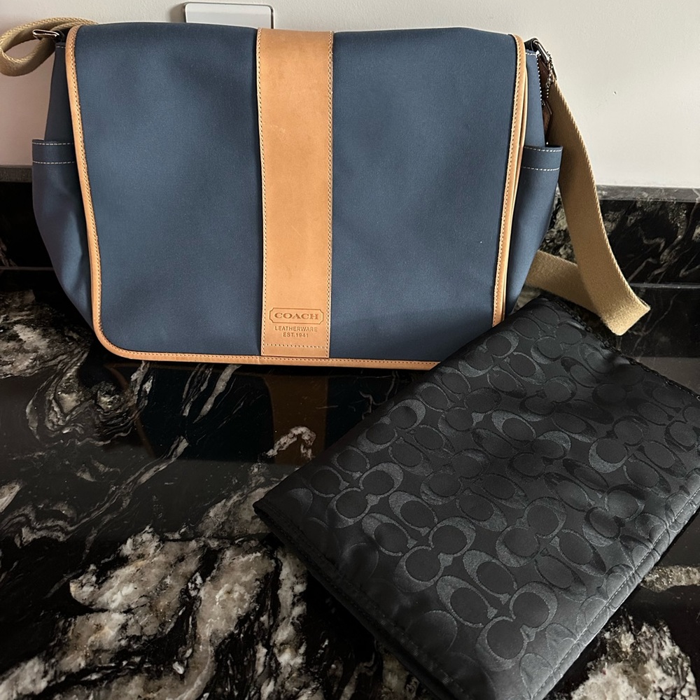 Coach Messenger Style Diaper Bag.  Change Pad included.